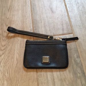 Dooney & Bourke black wristlet